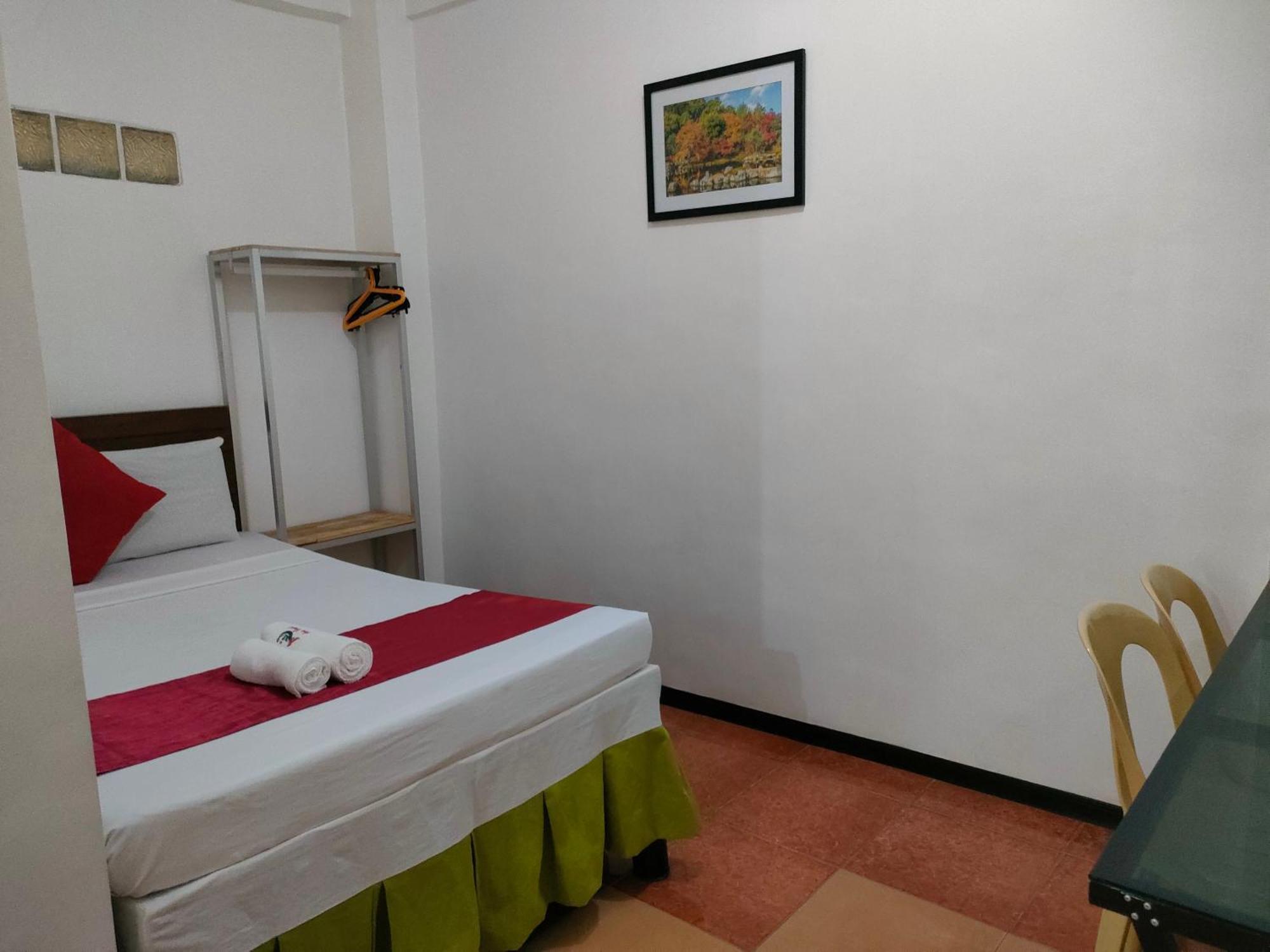 Axis Pension Hotel Lapu-Lapu City Exterior foto